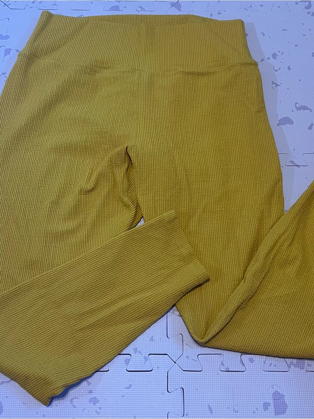 Women's Ribbed leggings - Mustard